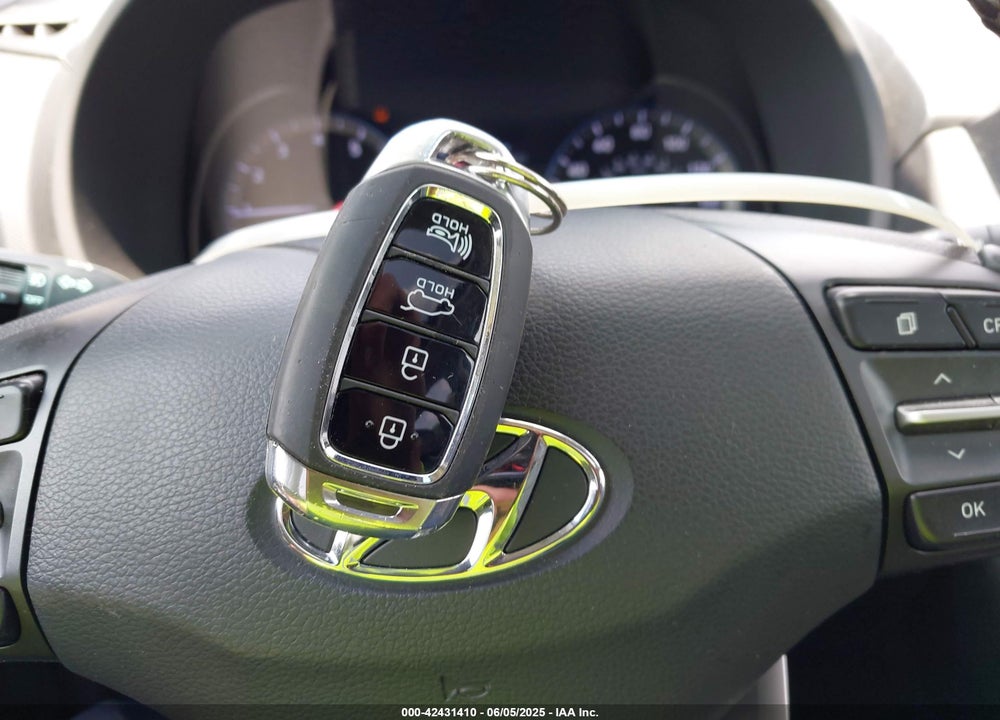 2018 HYUNDAI KONA LIMITED VIN: KM8K33A57JU080012