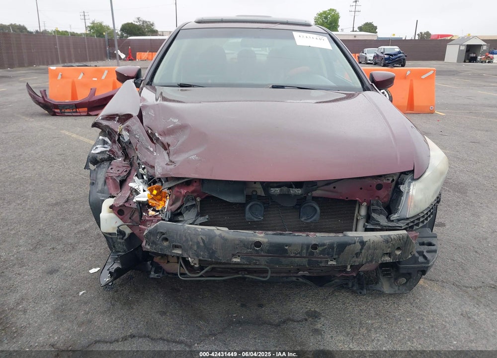 2011 HONDA ACCORD VIN: 1HGCP2F8XBA152299