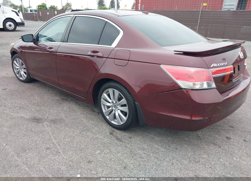 2011 HONDA ACCORD VIN: 1HGCP2F8XBA152299
