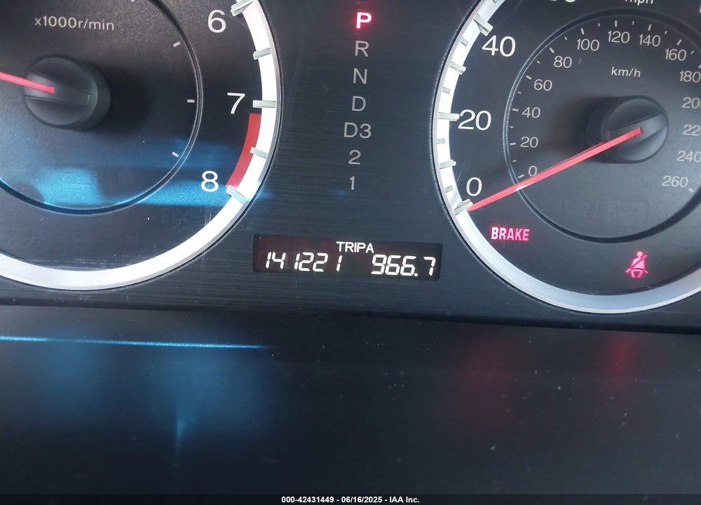 2011 HONDA ACCORD VIN: 1HGCP2F8XBA152299
