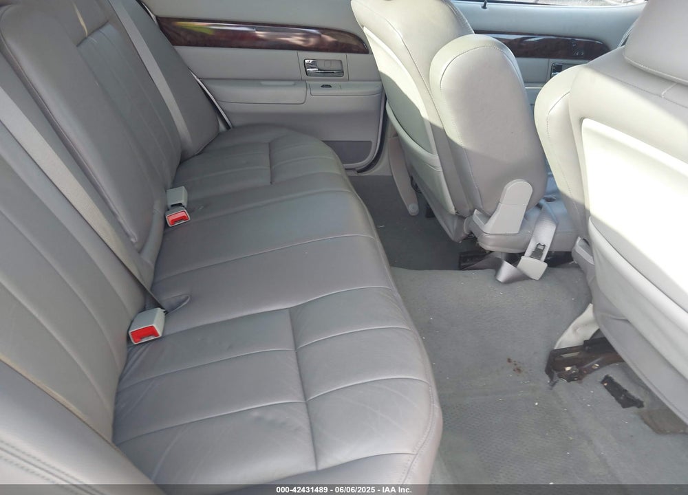 2005 MERCURY GRAND MARQUIS GS VIN: 2MEFM74W25X641728