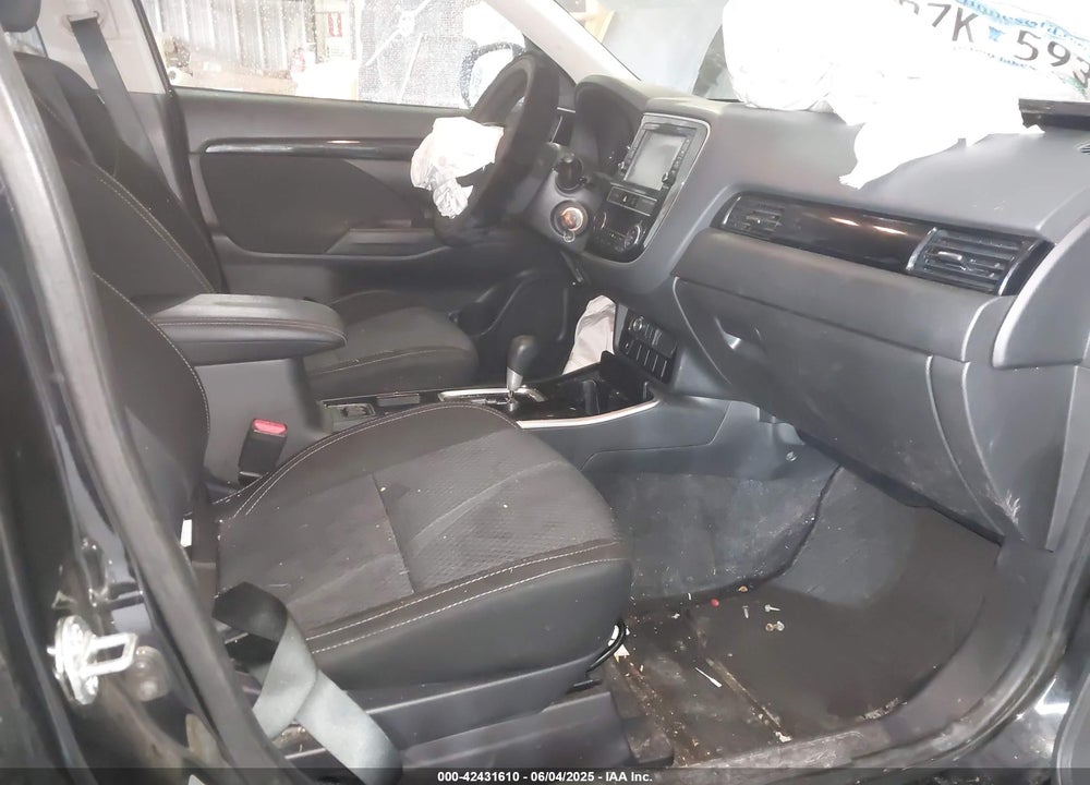 2019 MITSUBISHI OUTLANDER VIN: JA4AD2A31KZ032607