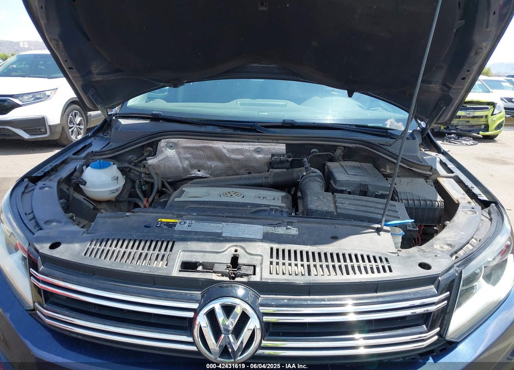 2013 VOLKSWAGEN TIGUAN VIN: WVGCV3AX6DW605876