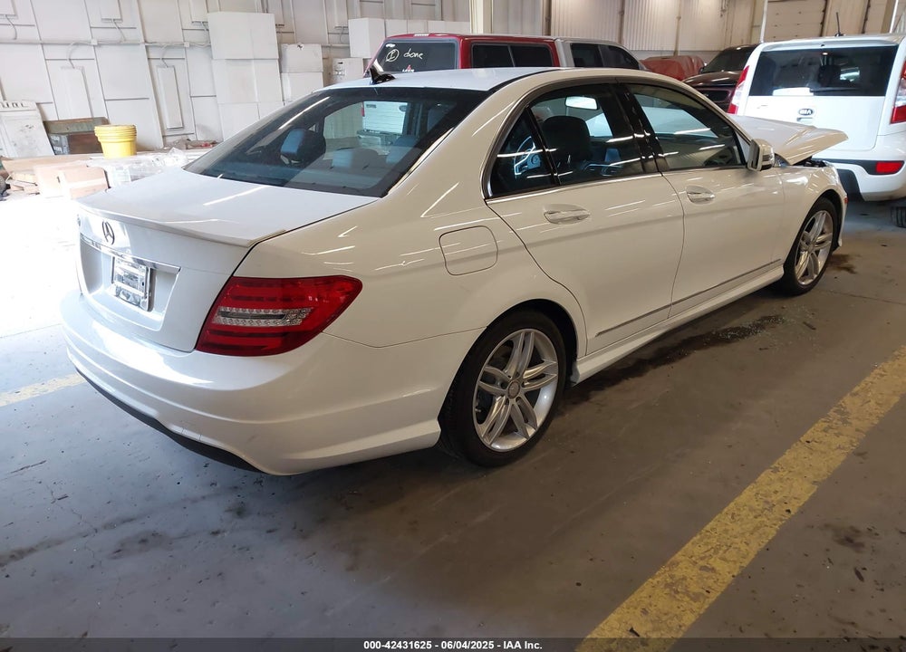 2014 MERCEDES-BENZ C CLASS VIN: WDDGF4HB9ER303135