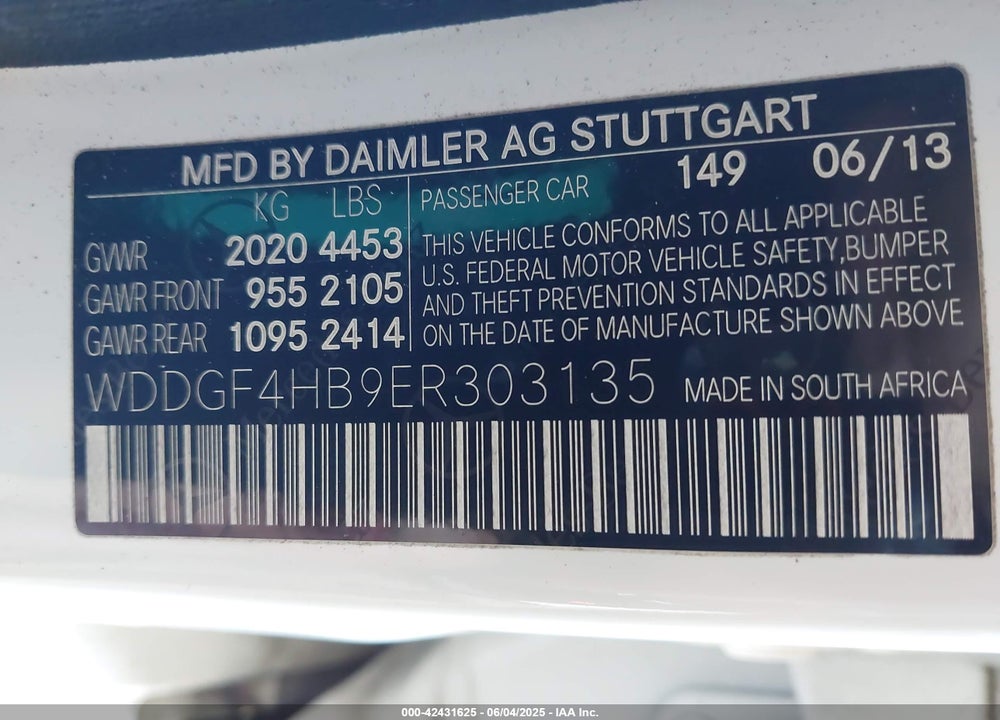 2014 MERCEDES-BENZ C CLASS VIN: WDDGF4HB9ER303135