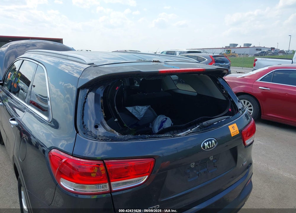 2016 KIA SORENTO VIN: 5XYPG4A36GG091368