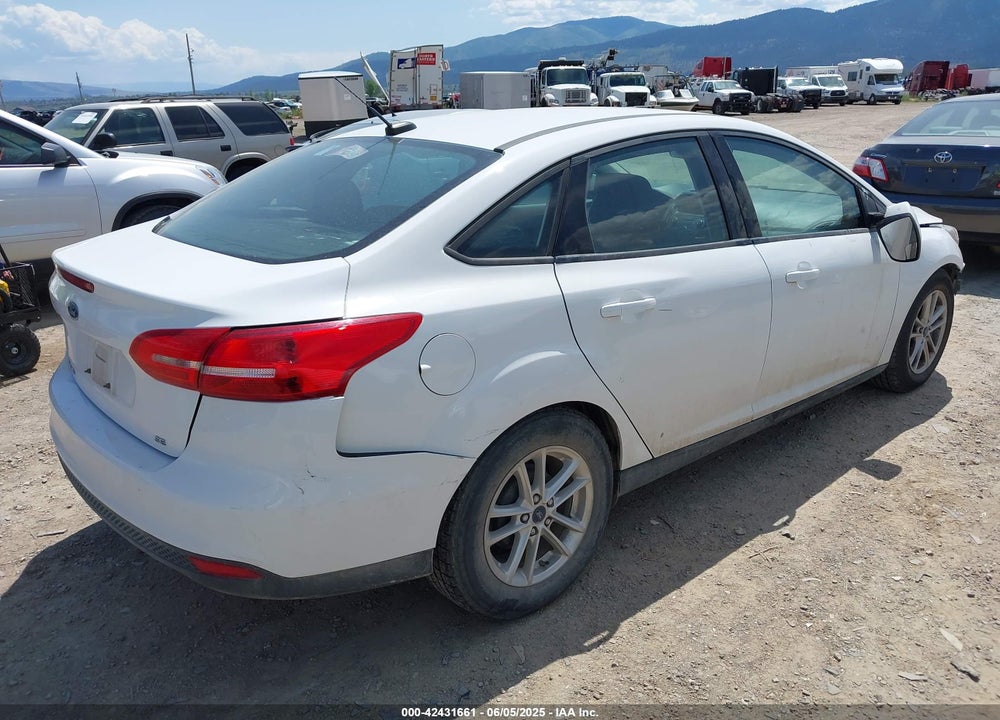 2018 FORD FOCUS VIN: 1FADP3F21JL231602