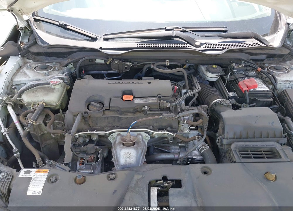 2018 HONDA CIVIC LX VIN: 2HGFC2F58JH555874