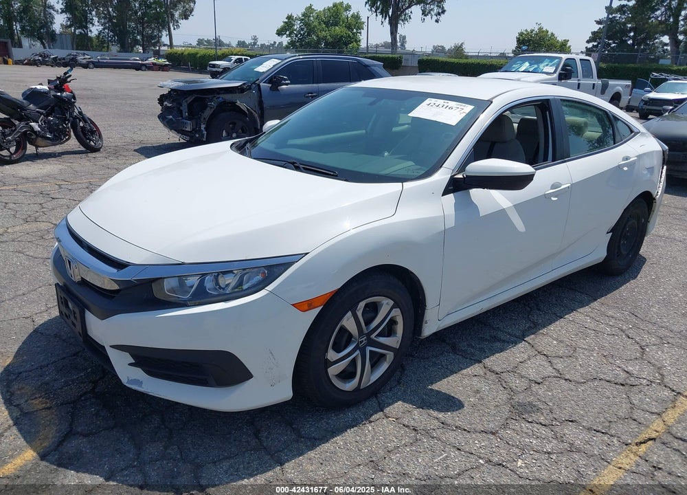 2018 HONDA CIVIC LX VIN: 2HGFC2F58JH555874