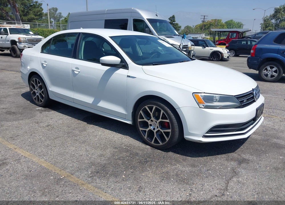 2015 VOLKSWAGEN JETTA 1.8T SE VIN: 3VWD17AJ7FM356897