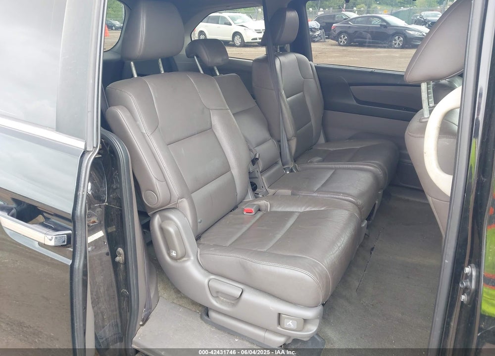 2015 HONDA ODYSSEY EX-L VIN: 5FNRL5H6XFB038849