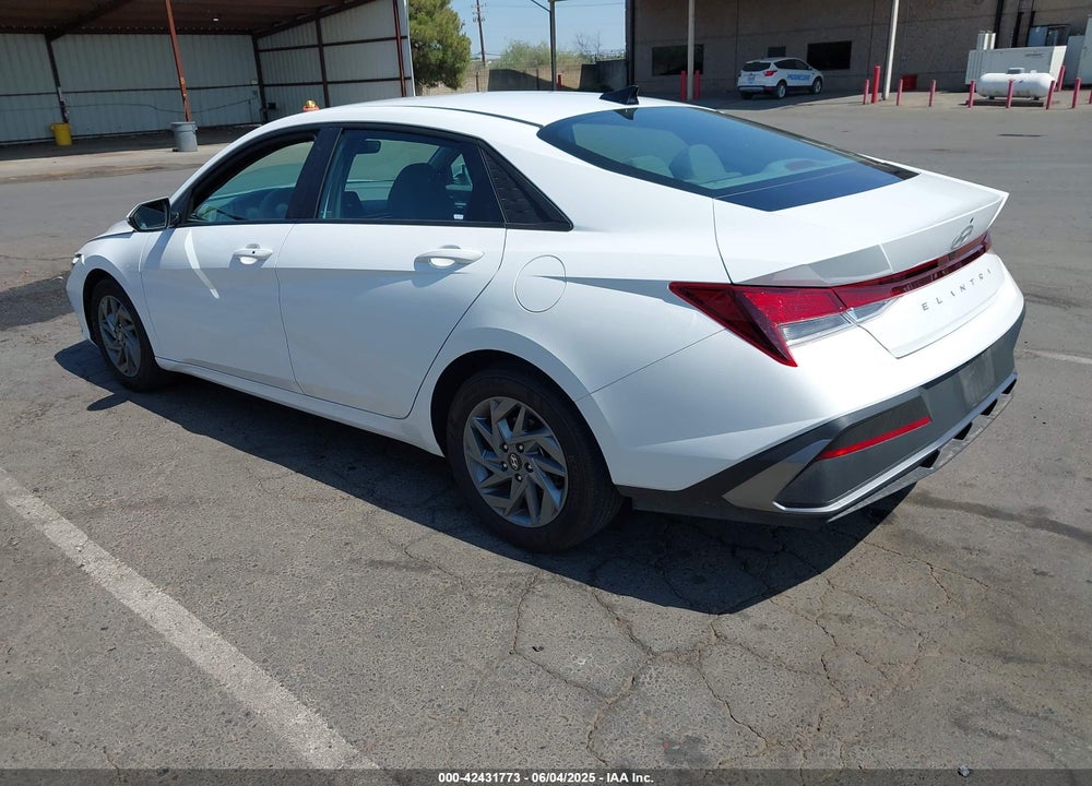 2024 HYUNDAI ELANTRA VIN: KMHLM4DG5RU640383