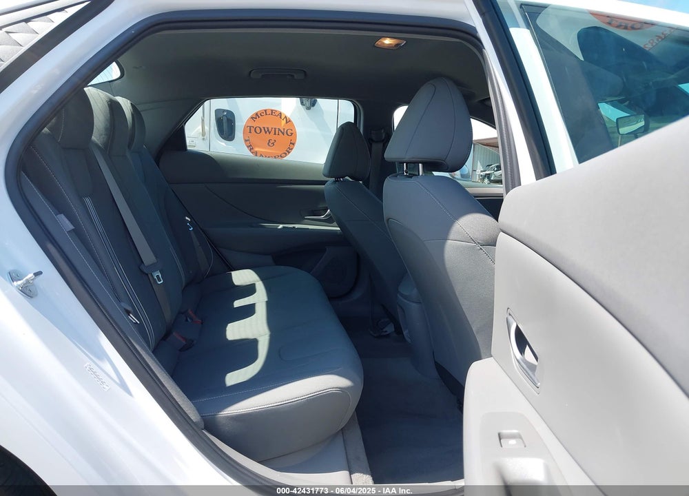 2024 HYUNDAI ELANTRA VIN: KMHLM4DG5RU640383