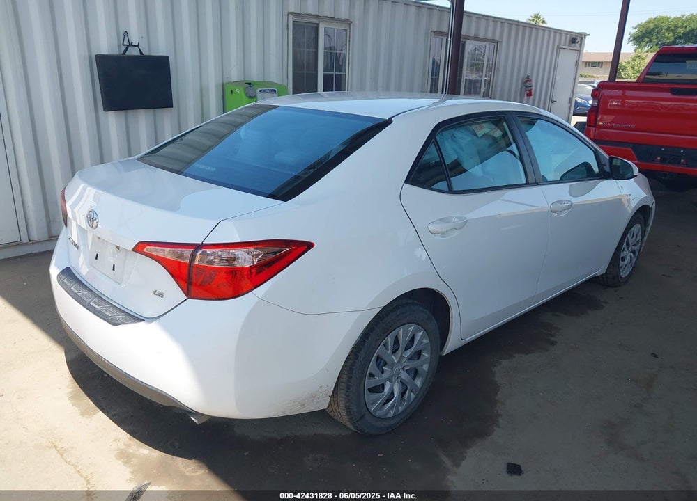 2018 TOYOTA COROLLA LE VIN: 2T1BURHE8JC965570