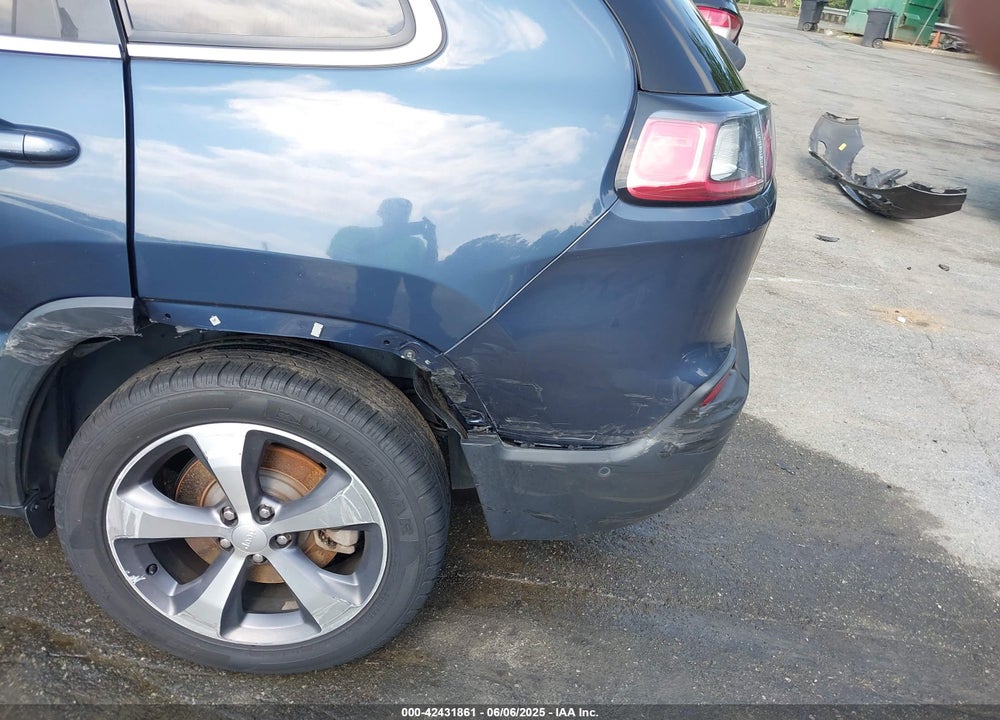 2021 JEEP CHEROKEE VIN: 1C4PJLDX1MD179877