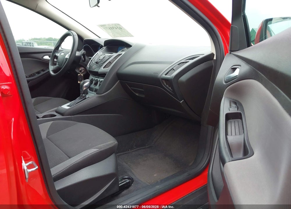 2014 FORD FOCUS VIN: 1FADP3F29EL208896