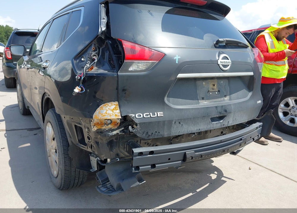 2017 NISSAN ROGUE S VIN: JN8AT2MV1HW003855