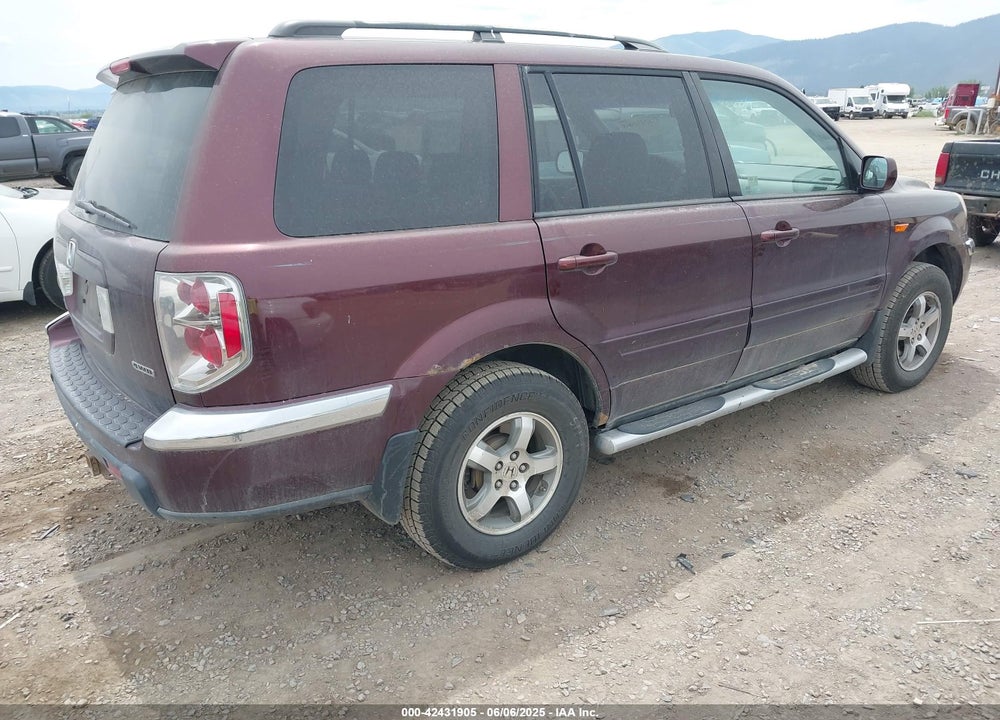 2008 HONDA PILOT EX-L VIN: 5FNYF185X8B047976