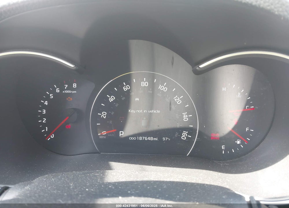 2015 KIA SORENTO VIN: 5XYKWDA76FG555631