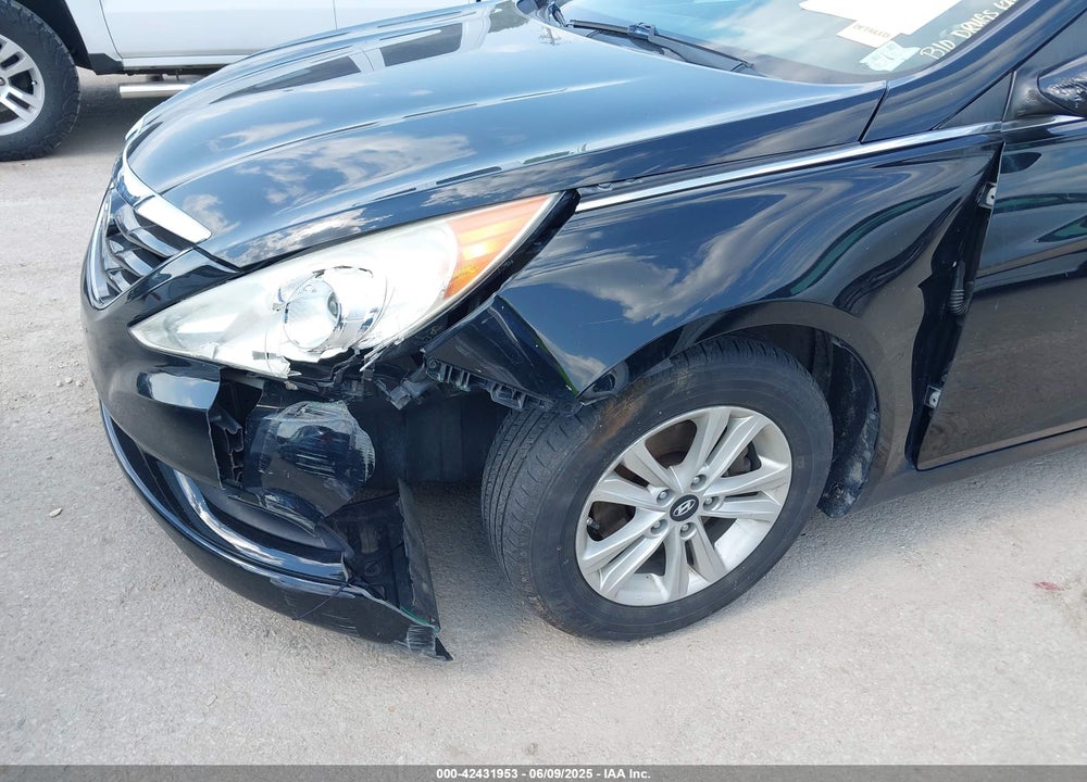 2011 HYUNDAI SONATA VIN: 5NPEB4AC6BH234701