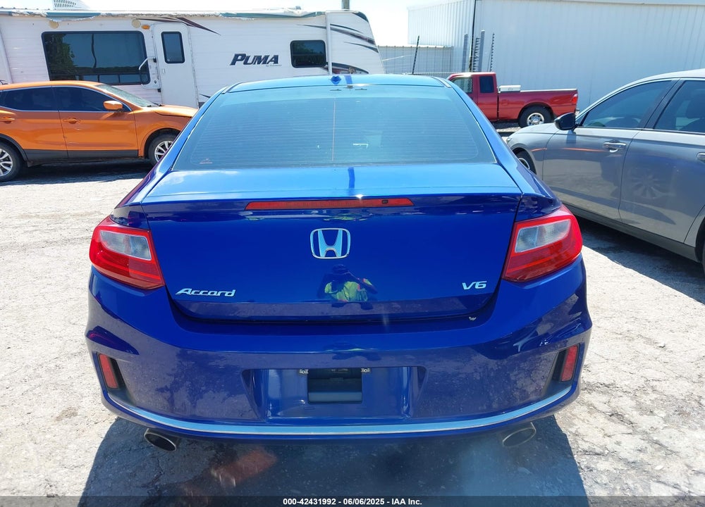 2015 HONDA ACCORD VIN: 1HGCT2B8XFA007710