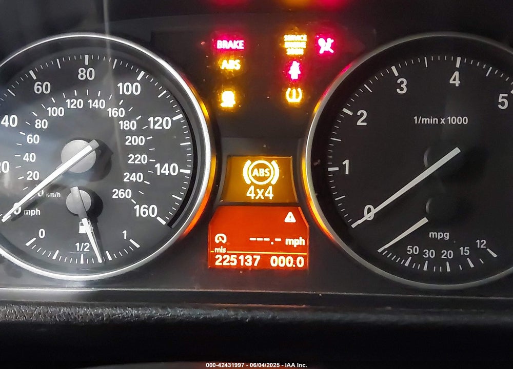 2013 BMW X1 XDRIVE28I VIN: WBAVL1C50DVR82757