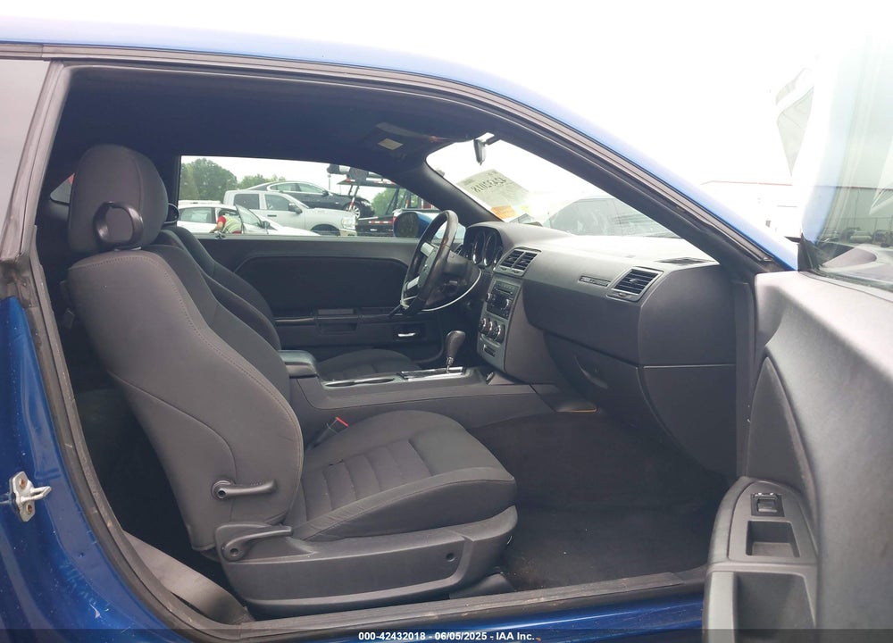 2009 DODGE CHALLENGER VIN: 2B3LJ44V29H608264