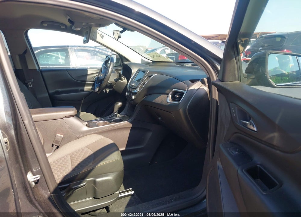 2019 CHEVROLET EQUINOX VIN: 3GNAXKEV1KS537446