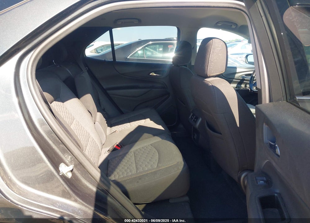 2019 CHEVROLET EQUINOX VIN: 3GNAXKEV1KS537446
