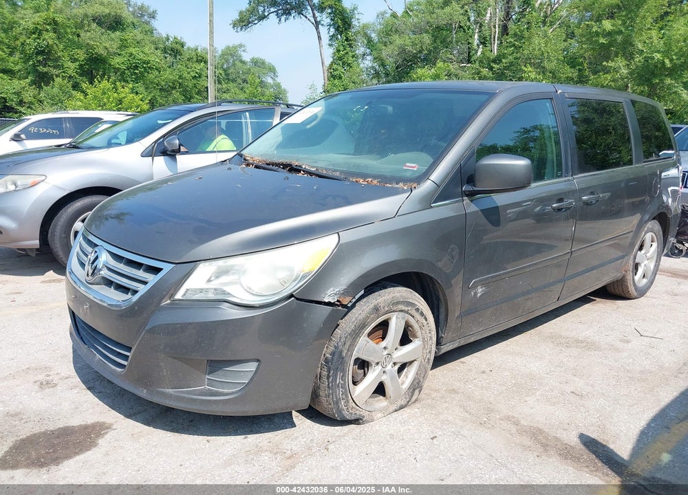 2010 VOLKSWAGEN ROUTAN SE VIN: 2V4RW3D11AR333086
