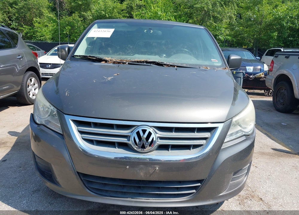 2010 VOLKSWAGEN ROUTAN SE VIN: 2V4RW3D11AR333086