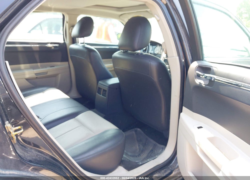 2006 CHRYSLER 300 TOURING VIN: 2C3KA53G96H325430