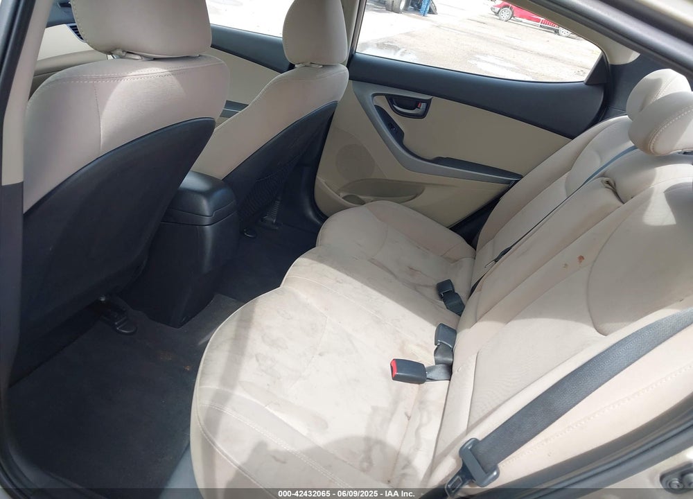 2016 HYUNDAI ELANTRA SE VIN: 5NPDH4AEXGH797608
