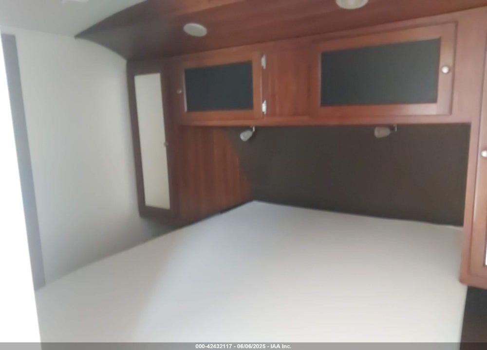2013 KEYSTONE RV PREMIER VIN: 4YDT30R25DD421927