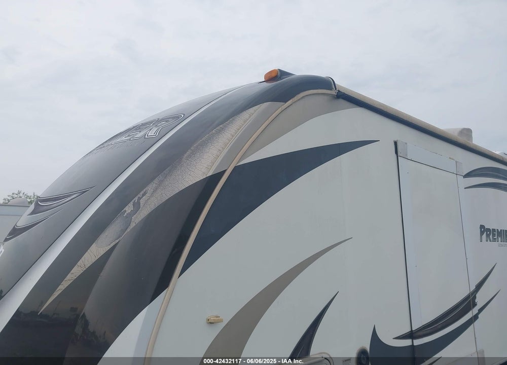 2013 KEYSTONE RV PREMIER VIN: 4YDT30R25DD421927