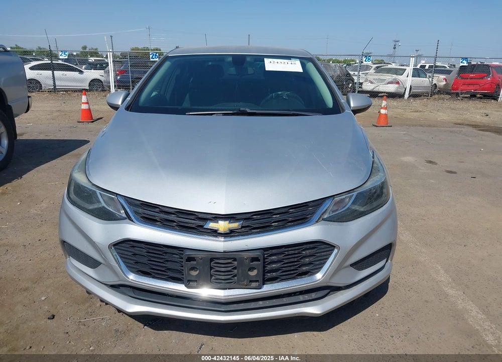 2017 CHEVROLET CRUZE LT AUTO VIN: 1G1BE5SM1H7122630