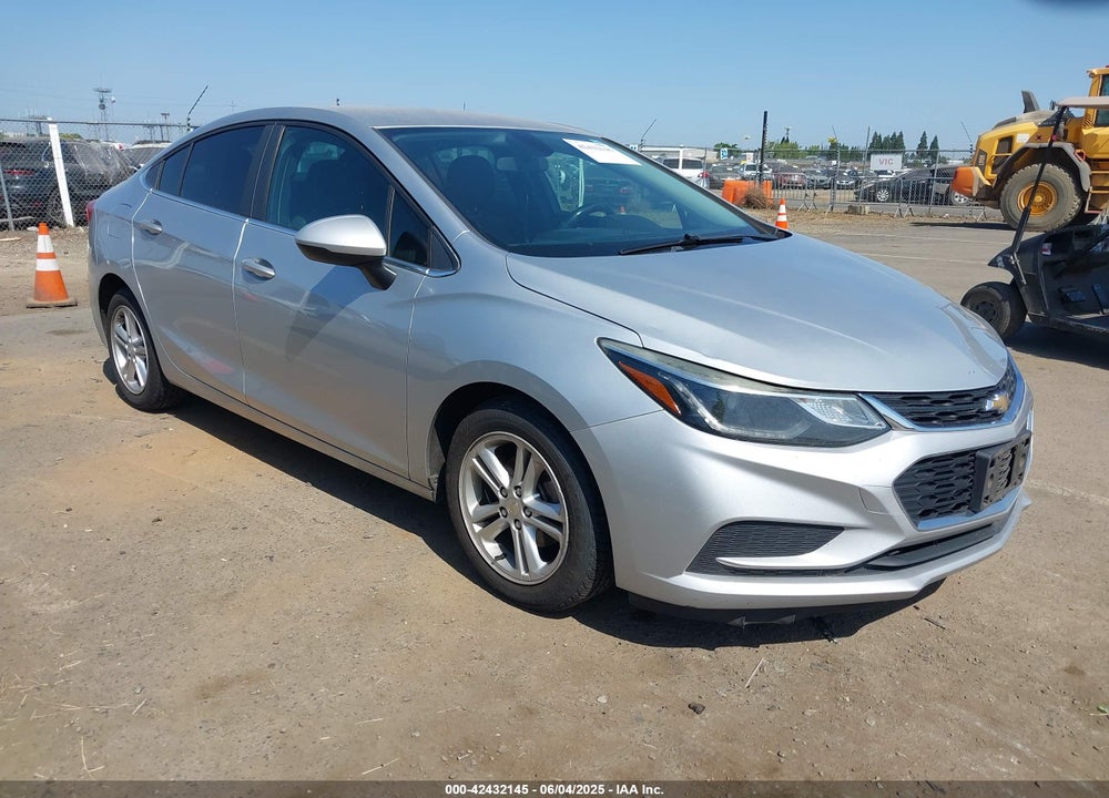 2017 CHEVROLET CRUZE LT AUTO VIN: 1G1BE5SM1H7122630