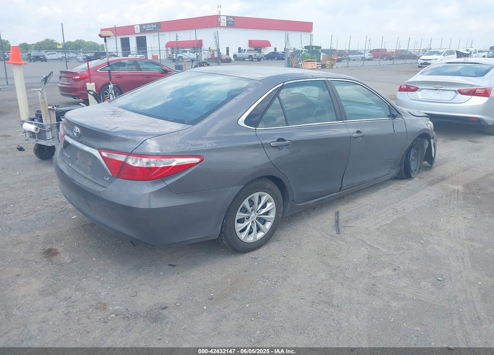 2015 TOYOTA CAMRY LE VIN: 4T1BF1FK6FU924624