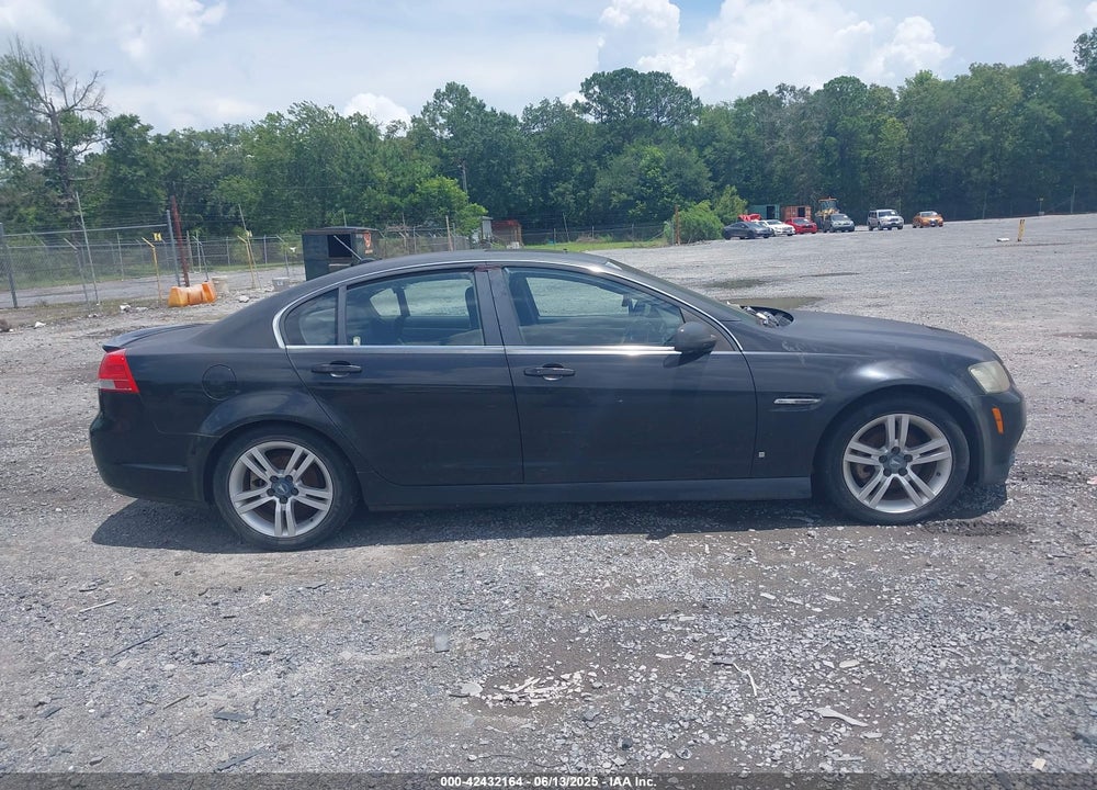 2008 PONTIAC G8 VIN: 6G2ER57748L129338