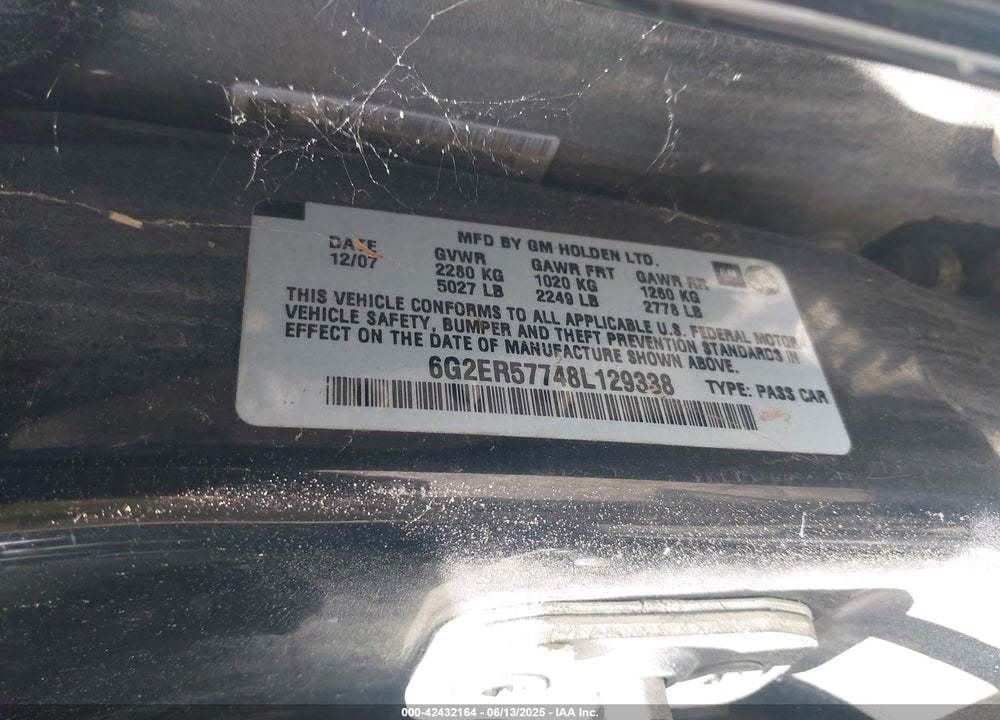 2008 PONTIAC G8 VIN: 6G2ER57748L129338