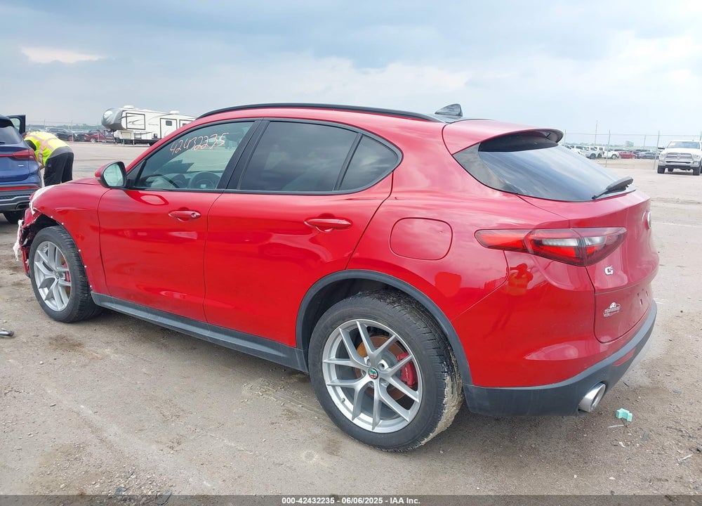 2018 ALFA ROMEO STELVIO VIN: ZASFAKNN7J7B99393