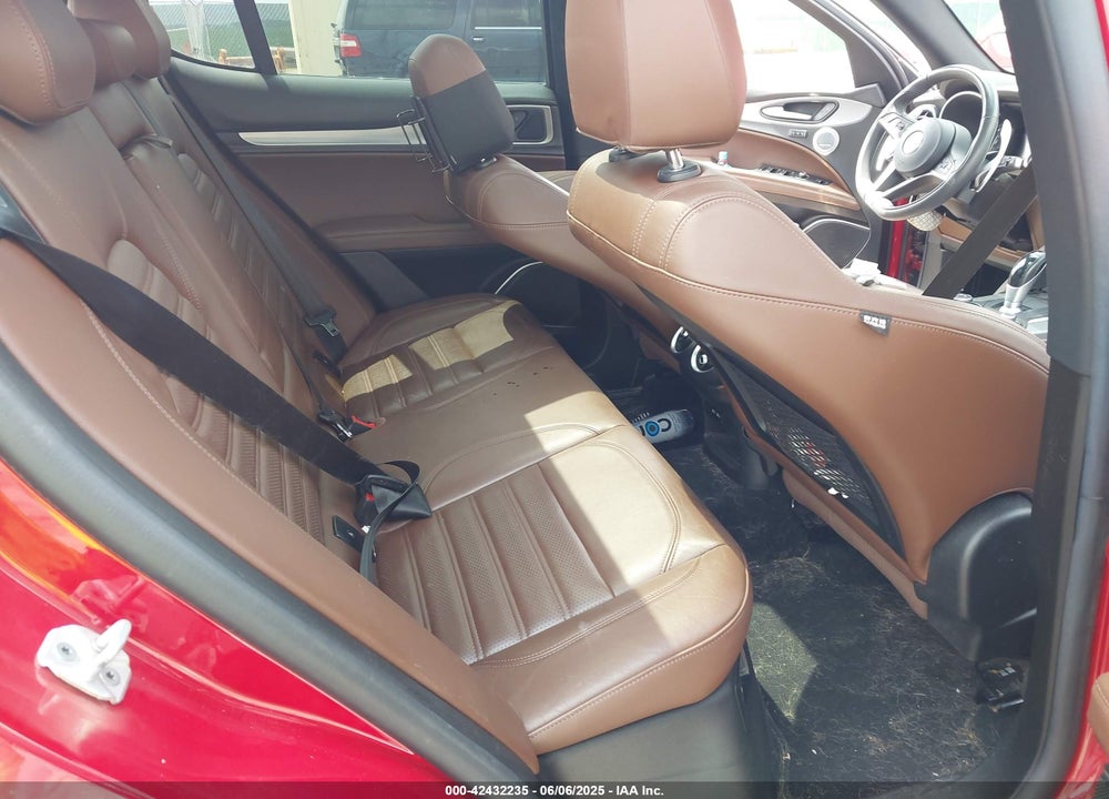 2018 ALFA ROMEO STELVIO VIN: ZASFAKNN7J7B99393