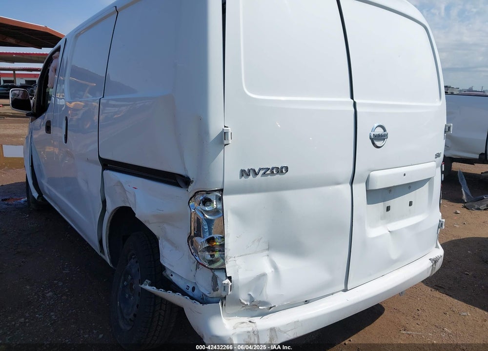 2016 NISSAN NV200 SV VIN: 3N6CM0KN2GK697424