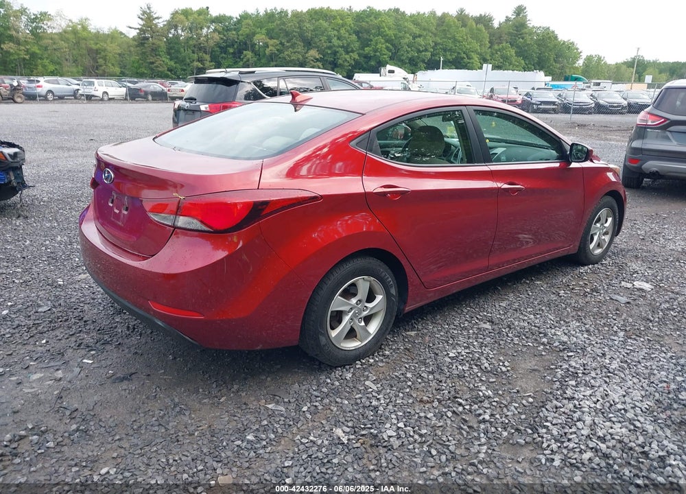 2014 HYUNDAI ELANTRA VIN: 5NPDH4AE1EH489255
