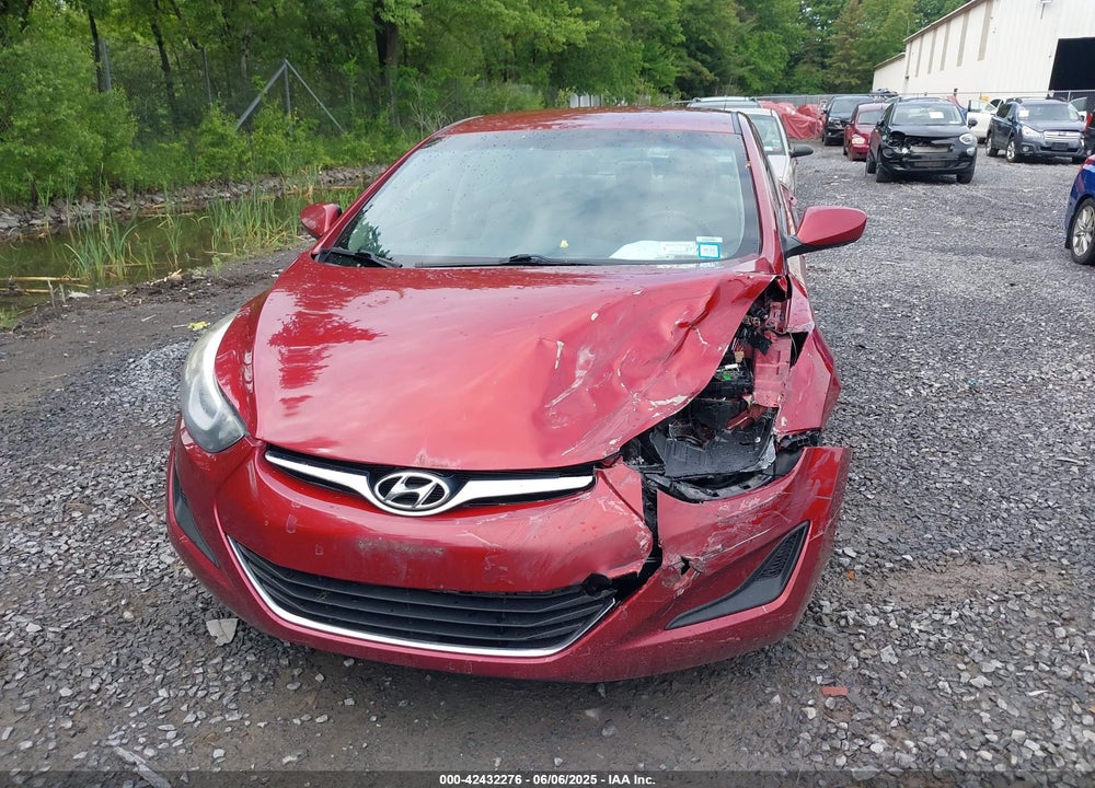 2014 HYUNDAI ELANTRA VIN: 5NPDH4AE1EH489255