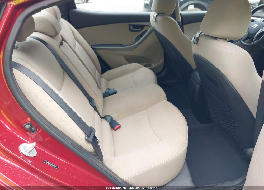 2014 HYUNDAI ELANTRA VIN: 5NPDH4AE1EH489255
