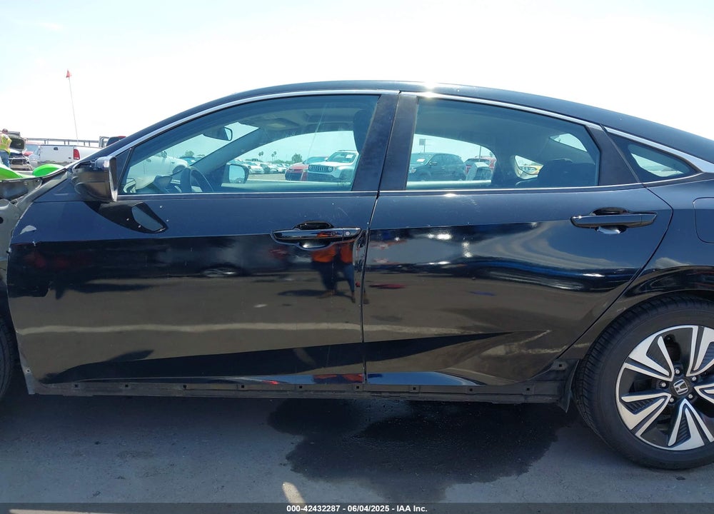 2016 HONDA CIVIC VIN: 2HGFC1F3XGH645173