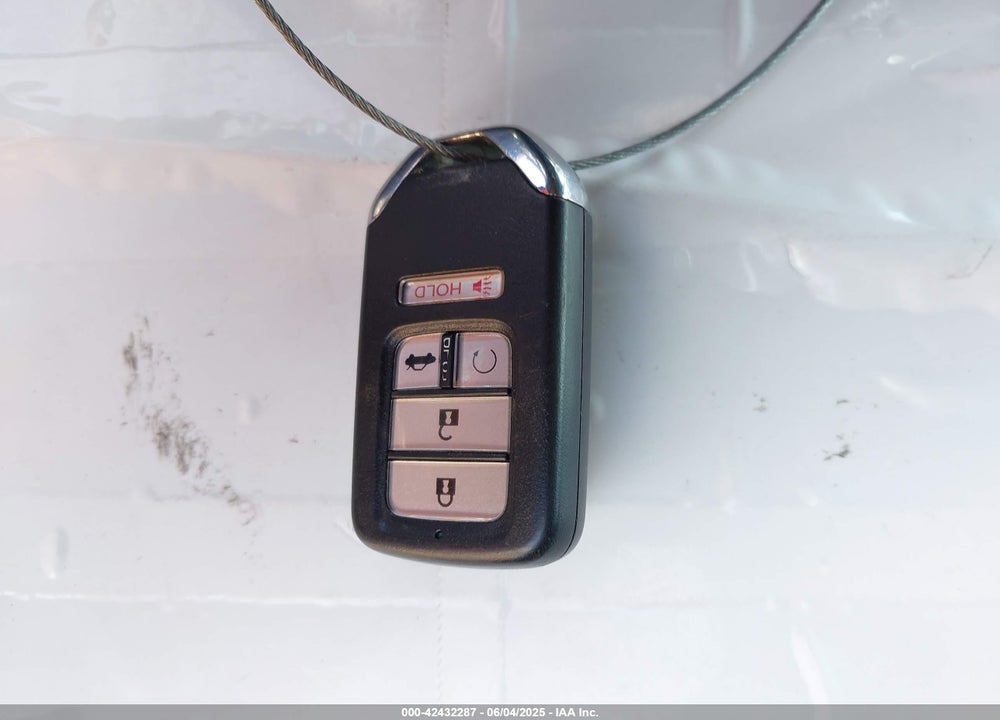 2016 HONDA CIVIC VIN: 2HGFC1F3XGH645173
