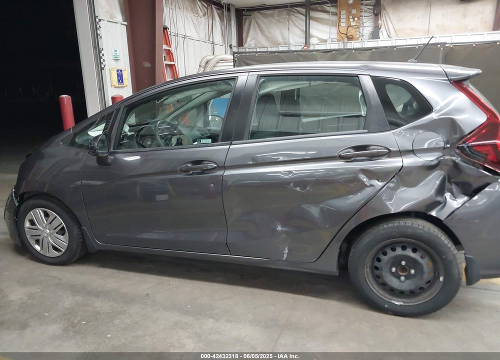 2019 HONDA FIT VIN: 3HGGK5H45KM735412