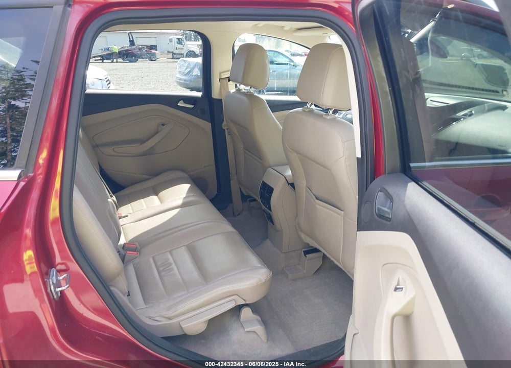 2015 FORD ESCAPE TITANIUM VIN: 1FMCU9J93FUB28037